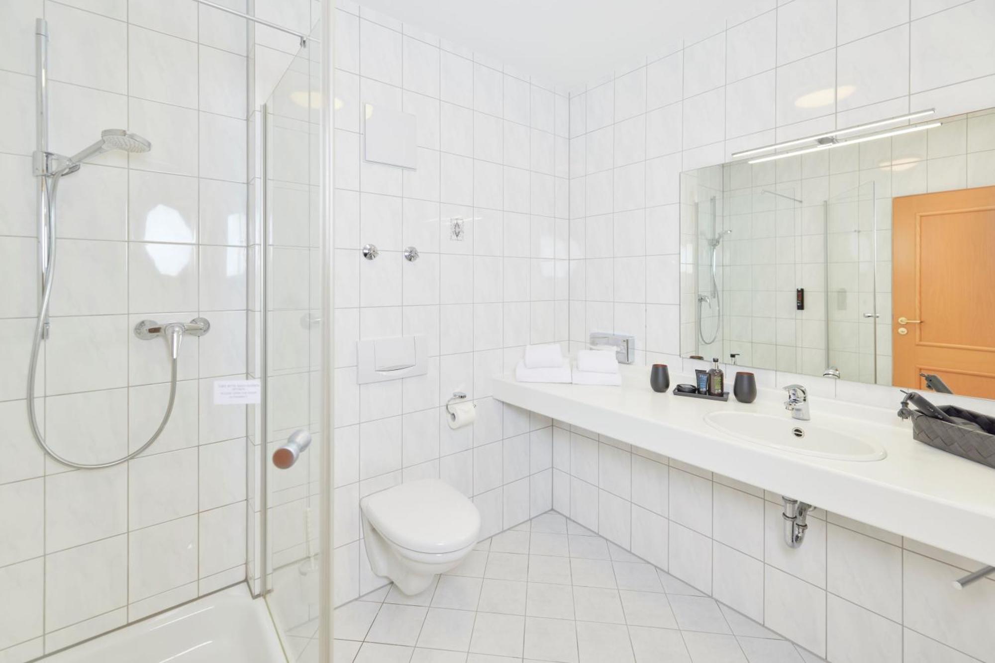 Öhringen Hotel Wuerttemberger Hof מראה חיצוני תמונה