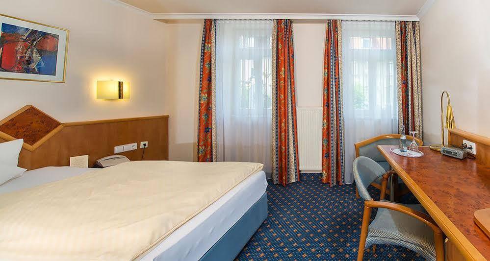 Öhringen Hotel Wuerttemberger Hof מראה חיצוני תמונה
